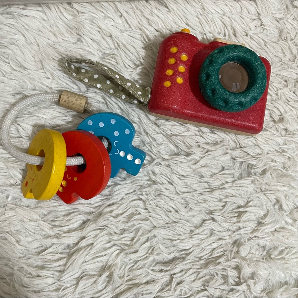 Plantoys Camera and Keys